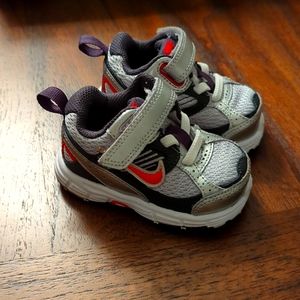 Toddler Nike 2C